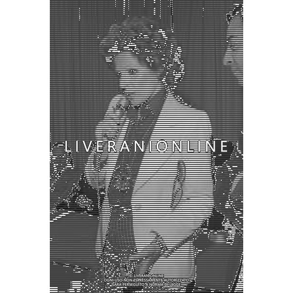 RETROSPETTIVA ORNELLA VANONI CANTANTE NELLA FOTO ORNELLA VANONI A SALSOMAGGIORE 1973 AG ALDO LIVERANI SAS