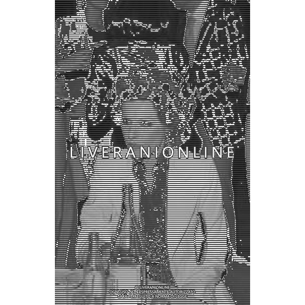 RETROSPETTIVA ORNELLA VANONI CANTANTE NELLA FOTO ORNELLA VANONI A SALSOMAGGIORE 1973 AG ALDO LIVERANI SAS