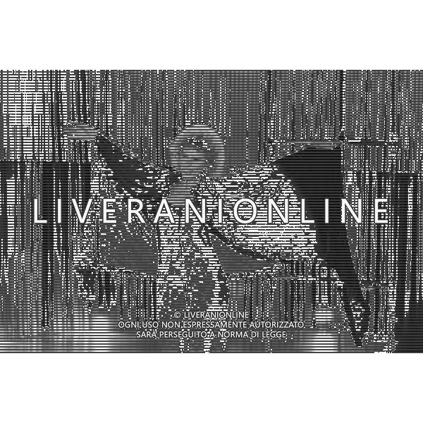 RETROSPETTIVA ORNELLA VANONI CANTANTE NELLA FOTO ORNELLA VANONI IN RAI NEL 1981 AG ALDO LIVERANI SAS