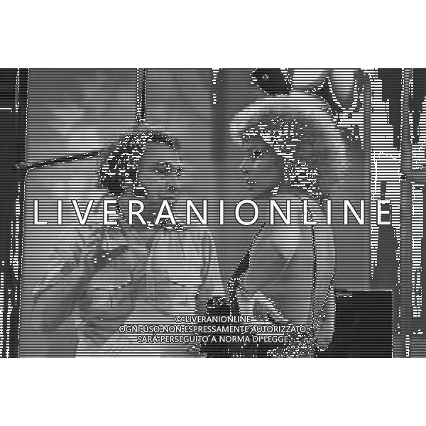 RETROSPETTIVA ORNELLA VANONI CANTANTE NELLA FOTO ORNELLA VANONI IN RAI NEL 1981 AG ALDO LIVERANI SAS