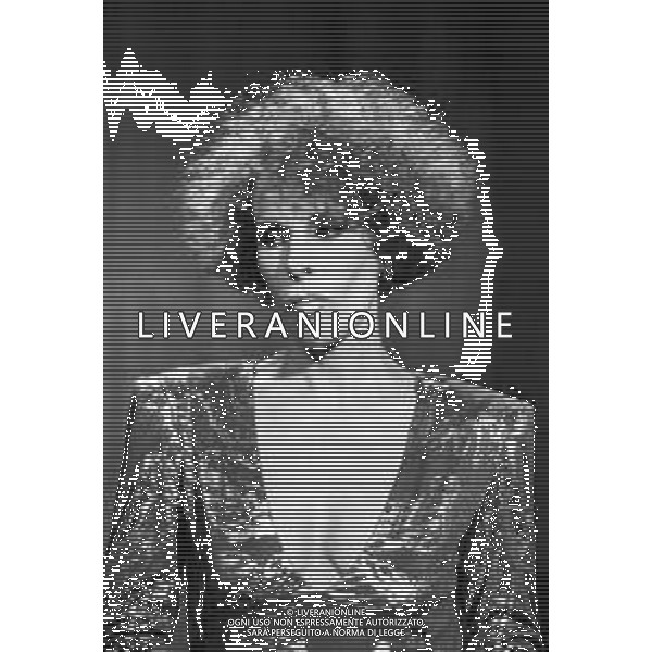 RETROSPETTIVA ORNELLA VANONI CANTANTE 1985 NELLA FOTO ORNELLA VANONI AG ALDO LIVERANI SAS