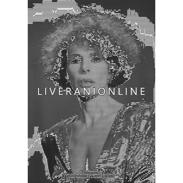 RETROSPETTIVA ORNELLA VANONI CANTANTE 1985 NELLA FOTO ORNELLA VANONI AG ALDO LIVERANI SAS