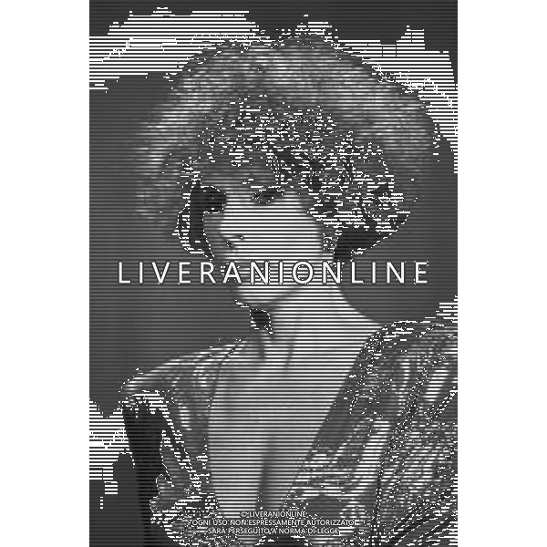 RETROSPETTIVA ORNELLA VANONI CANTANTE 1985 NELLA FOTO ORNELLA VANONI AG ALDO LIVERANI SAS