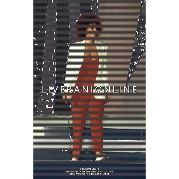 RETROSPETTIVA ORNELLA VANONI CANTANTE NELLA FOTO ORNELLA VANONI AG ALDO LIVERANI SAS