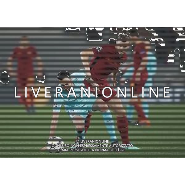 UEFA Champions League 2017/2018 Quarti di Finale Ritorno Roma - 10.04.2018 Roma-Barcellona Nella Foto: Sergio Busquets e edin dzeko /Ph.Vitez-Ag. Aldo Liverani