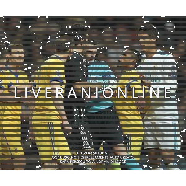 UEFA Champions League 2017/2018 Quarti di Finale Ritorno Madrid - 11.04.2018 Real Madrid-Juventus Nella Foto: le proteste dell\'espulsione di gianluigi buffon con l\'arbitro /Ph.Vitez-Ag. Aldo Liverani