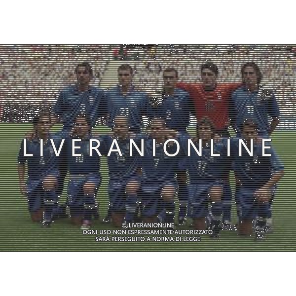 03-07-1998 CAMPIONATO DEL MONDO FRANCIA 98 PARIGI-ITALIA FRANCIA 0-0 AI SUPPLEMENTARI 4-3 NELLA FOTO FORMAZIONE ITALIA DA SIN PAOLO MALDINI-CRISTIAN VIERI- GIUSEPPE BERGOMI-GIANLUCA PAGLIUCA-DINO BAGGIO SED SIN FABIO CANNAVARO-ALESSANDRO DEL PIERO-LUIGI DI BIAGIO-GIANLUCA PESSOTTO-FRANCESCO MORIERO-ALESSANDRO COSTACURTA AG ALDO LIVERANI SAS