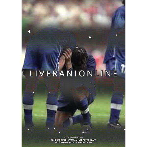 03-07-1998 CAMPIONATO DEL MONDO FRANCIA 98 PARIGI-ITALIA FRANCIA 0-0 AI SUPPLEMENTARI 4-3 NELLA FOTO DELUSIONE GIOCATORI ITALIA AG ALDO LIVERANI SAS