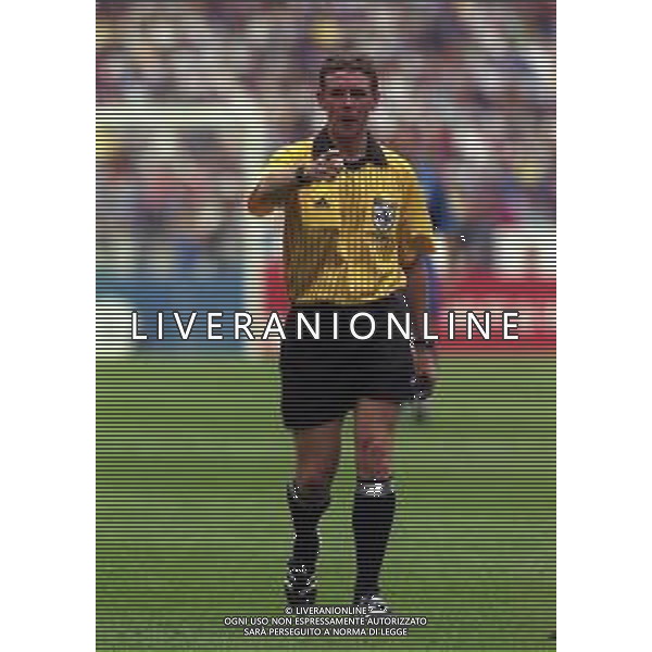 03-07-1998 CAMPIONATO DEL MONDO FRANCIA 98 PARIGI-ITALIA FRANCIA 0-0 AI SUPPLEMENTARI 4-3 NELLA FOTO ARBITRO DALLAS HUGH AG ALDO LIVERANI SAS
