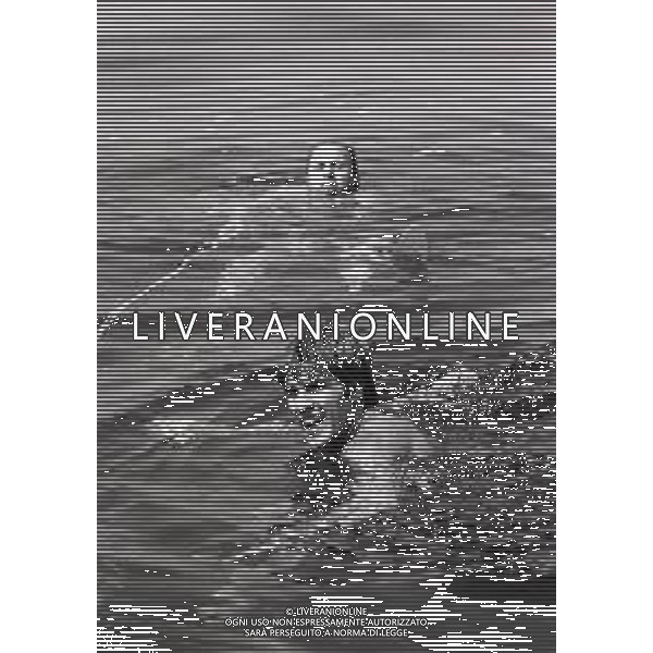 RETROSPETTIVA NINO BENVENUTI PUGILE A CESENATICO AGOSTO 1969 NELLA FOTO NINO BENVENUTI AL MARE CON AMICI E FAMIGLIA AG ALDO LIVERANI SAS