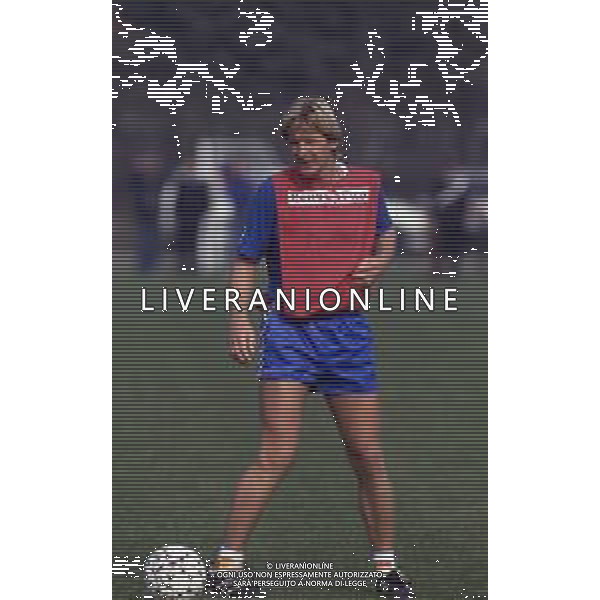 RETROSPETTIVA BERNARD SCHUSTER CALCIATORE NELLA FOTO BERNARD SCHUSTER IN ALLENAMENTO AG ALDO LIVERANI SAS