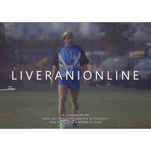 RETROSPETTIVA BERNARD SCHUSTER CALCIATORE NELLA FOTO BERNARD SCHUSTER AG ALDO LIVERANI SAS