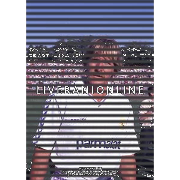 RETROSPETTIVA BERNARD SCHUSTER CALCIATORE NELLA FOTO BERNARD SCHUSTER CON LA MAGLIA DEL REAL MADRID AG ALDO LIVERANI SAS