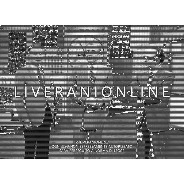 PORTOBELLO, programma televisivo di Enzo Tortora, in onda in diretta sulla Rete 2 con il sottotitolo \'mercatino del venerdi\' 1983 - RETROSPETTIVA ©ARCHIVIO / AGENZIA ALDO LIVERANI SAS