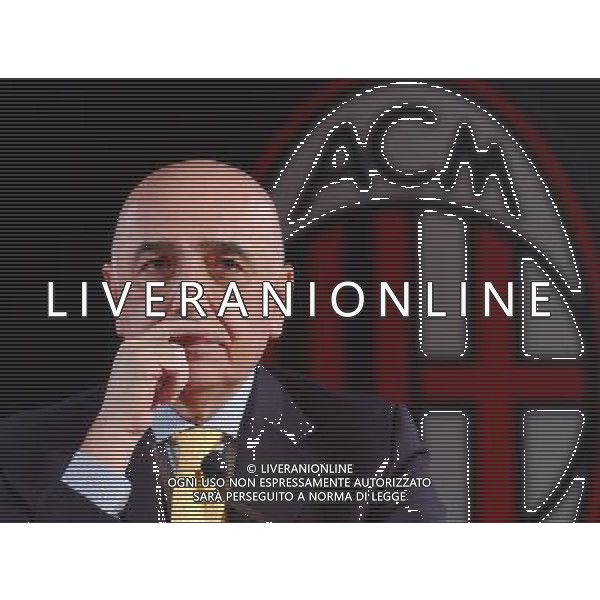 MILANO 21-4-05 STAZIO MEAZZA PRESENTAZIONE PARTNERSHIP FRA AC MILAN E WARNER BROS NELLA FOTO: GALLIANI ADRIANO PH: CAPRA/LIVERANI