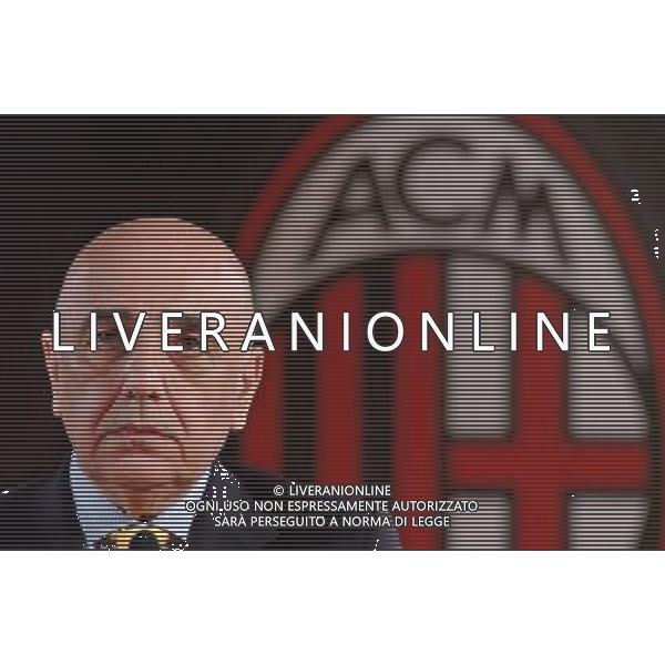 MILANO 21-4-05 STAZIO MEAZZA PRESENTAZIONE PARTNERSHIP FRA AC MILAN E WARNER BROS PH: CAPRA/LIVERANI