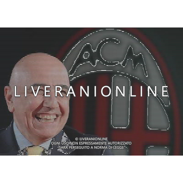 MILANO 21-4-05 STAZIO MEAZZA PRESENTAZIONE PARTNERSHIP FRA AC MILAN E WARNER BROS PH: CAPRA/LIVERANI