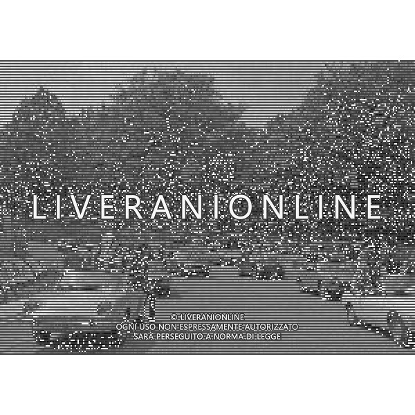 1972 IMOLA Curva Acque Minerali coi Piloti schierati sulle auto per un giro d\'onore prima della partenza FOTO GIANNI SANNA-AG ALDO LIVERANI SAS