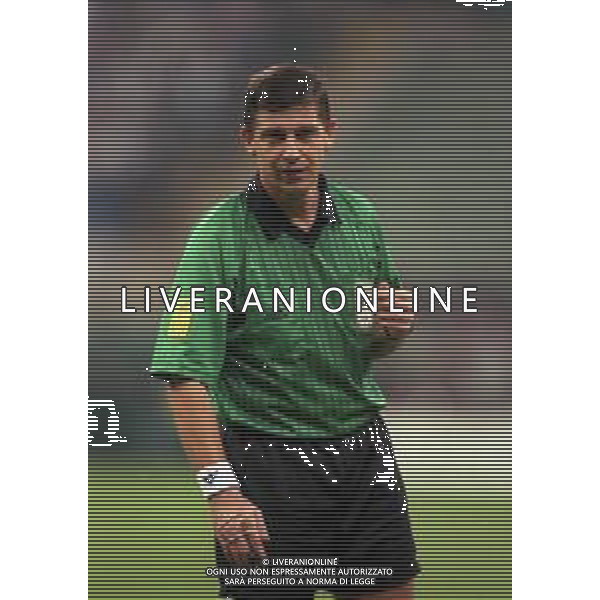 28-09-1999 MILANO-CHAMPIONS LEAGUE MILAN HERTA BERLINO 1-1 NELLA FOTO ARBITRO Gilles Veissière AG ALDO LIVERANI SAS