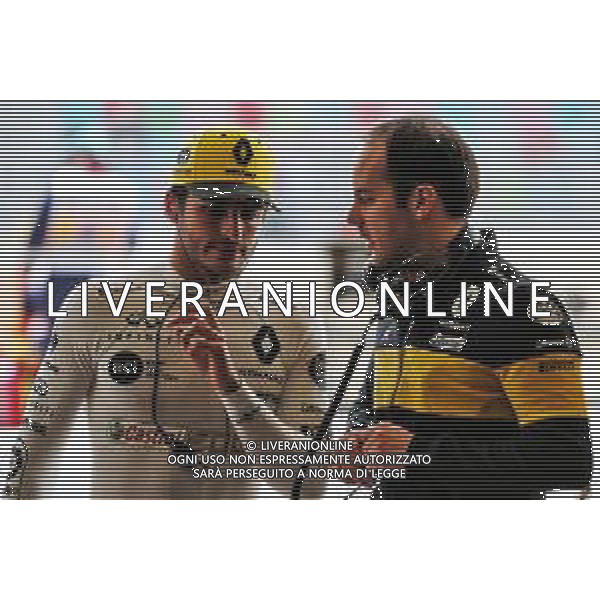 Carlos Sainz Jr (ESP) Renault Sport F1 Team with Karel Loos (BEL) Renault Sport F1 Team Race Engineer. 27.04.2018. Formula 1 World Championship, Rd 4, Azerbaijan Grand Prix, Baku Street Circuit, Azerbaijan, Practice Day. / AGENZIA ALDO LIVERANI SAS - ITALY ONLY EDITORIAL USE ONLY - F1 - Formula One World Championship - Azerbaijan Grand Prix - Practice Day - Prove Libere Baku, Azerbaijan 27.04.2018