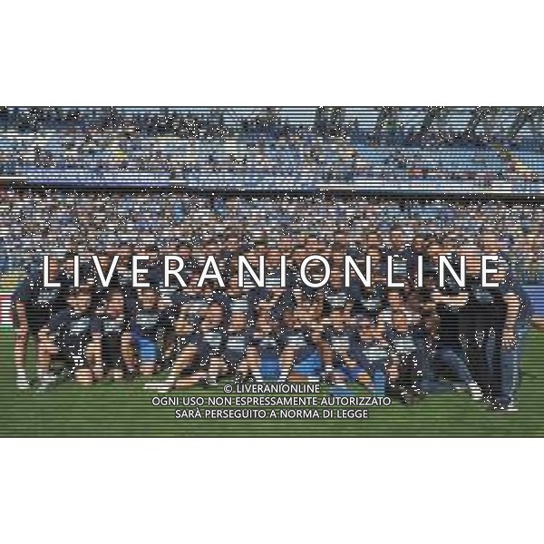 Foto: Aldo Liverani 28/04/2018 Empoli (Italia) Sport Calcio Empoli vs Novara - Campionato italiano di calcio Serie B ConTe.it 2017/2018 - Stadio "Carlo Castellani" Nella foto: i giocatori dell\'Empoli esultano a fine gara - al centro il Presidente Fabrizio Corsi / AGENZIA ALDO LIVERANI SAS Empoli vs Novara - Campionato italiano di calcio Serie B ConTe.it 2017/2018 Esultanza e festeggiamenti dei giocatori Empoli a fine gara per la promozione in Serie A