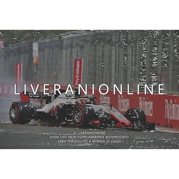 Kevin Magnussen (DEN) Haas VF-18 with damage at the start of the race. 29.04.2018. Formula 1 World Championship, Rd 4, Azerbaijan Grand Prix, Baku Street Circuit, Azerbaijan, Race Day. / AGENZIA ALDO LIVERANI SAS - ITALY ONLY EDITORIAL USE ONLY - F1 Motor Racing - Formula One World Championship - Azerbaijan Grand Prix - Race Day - Gara Baku, Azerbaijan 29.04.2018