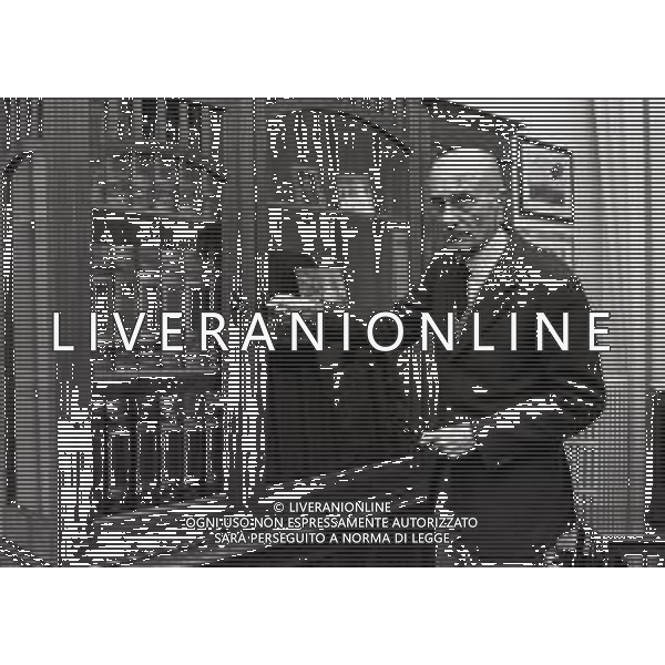 1984 MILANO REDAZIONE DEL IL GIORNALE NUOVO IL DIRETTORE INDRO MONTANELLI NEL SUO UFFICIO AG ALDO LIVERANI SAS
