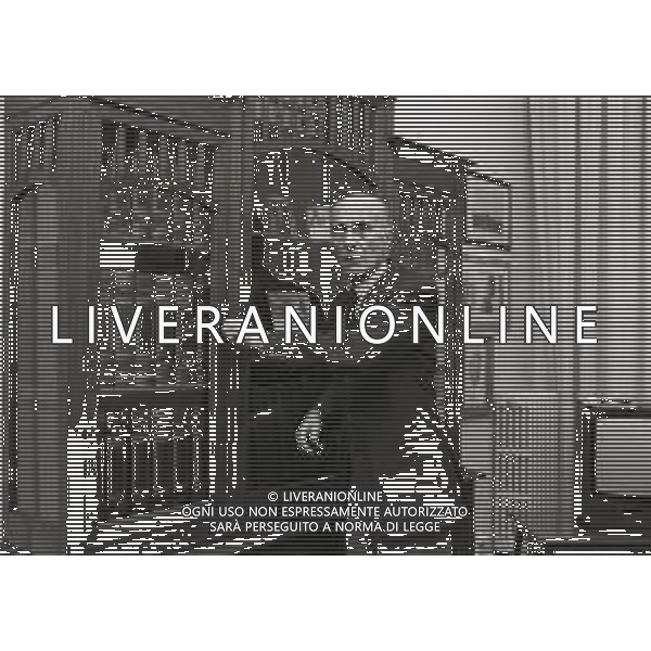 1984 MILANO REDAZIONE DEL IL GIORNALE NUOVO IL DIRETTORE INDRO MONTANELLI NEL SUO UFFICIO AG ALDO LIVERANI SAS
