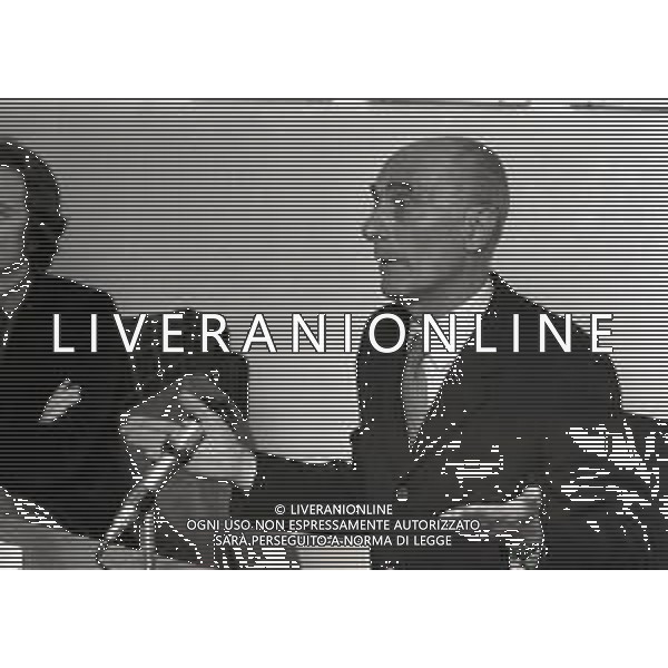 1973 MILANO CNFERENZA STAMPA INDRO MONTANELLI NELLA FOTO INDRO MONTANELLI AG ALDO LIVERANI SAS