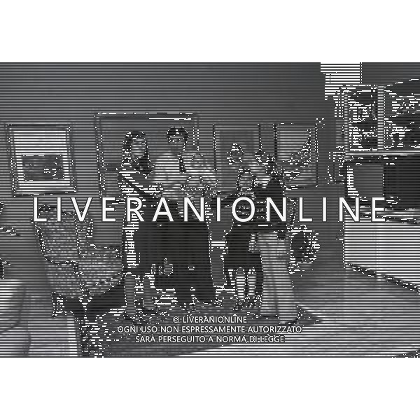 RETROSPETTIVA TARCISIO BURGNICH ALLENATORE E CALCIATORE NELLA FOTO TARCISIO BURGNICH IN FAMIGLIA A MILANO 1973 AG ALDO LIVERANI SAS