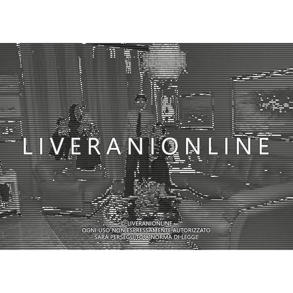 RETROSPETTIVA TARCISIO BURGNICH ALLENATORE E CALCIATORE NELLA FOTO TARCISIO BURGNICH IN FAMIGLIA A MILANO 1973 AG ALDO LIVERANI SAS