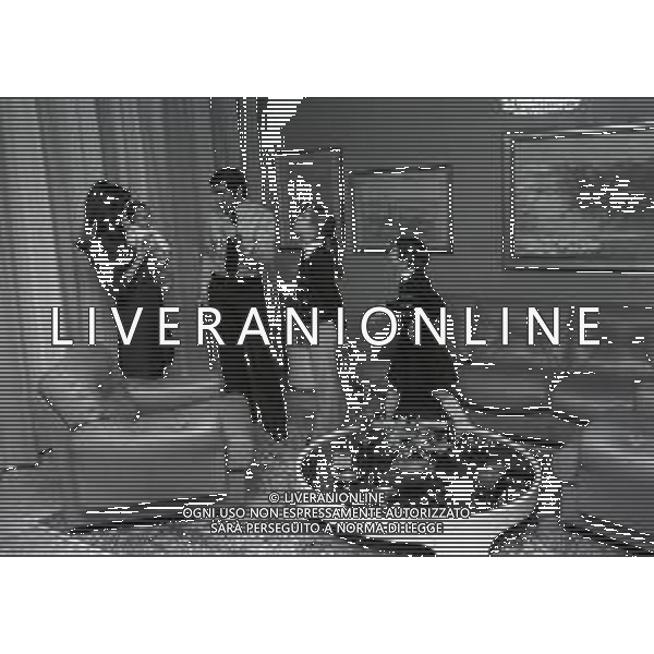 RETROSPETTIVA TARCISIO BURGNICH ALLENATORE E CALCIATORE NELLA FOTO TARCISIO BURGNICH IN FAMIGLIA A MILANO 1973 AG ALDO LIVERANI SAS