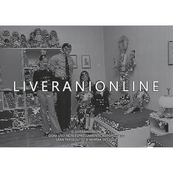 RETROSPETTIVA TARCISIO BURGNICH ALLENATORE E CALCIATORE NELLA FOTO TARCISIO BURGNICH IN FAMIGLIA A MILANO 1973 AG ALDO LIVERANI SAS