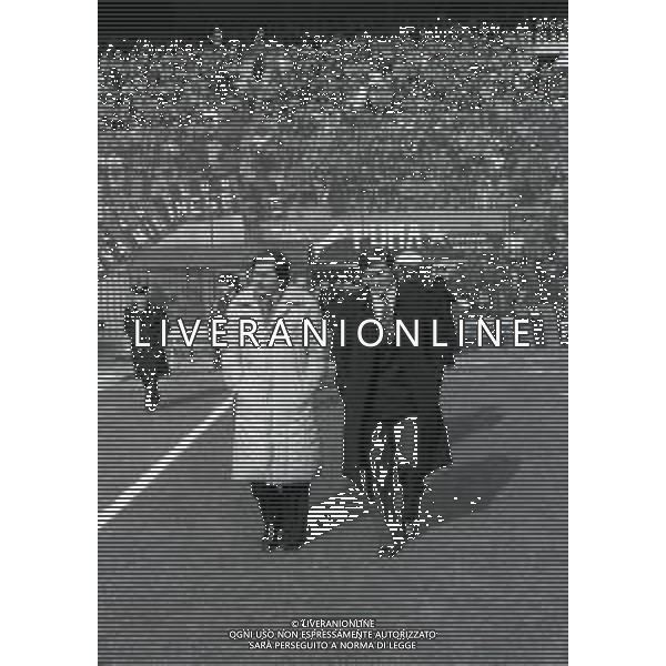 RETROSPETTIVA TARCISIO BURGNICH ALLENATORE E CALCIATORE NELLA FOTO TARCISIO BURGNICH ALLAENATORE BOLOGNA 1981-1982 AG ALDO LIVERANI SAS