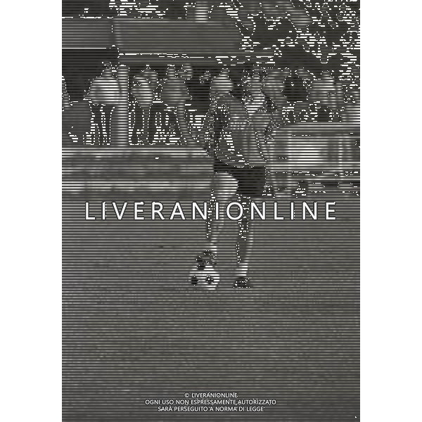 RETROSPETTIVA TARCISIO BURGNICH ALLENATORE E CALCIATORE NELLA FOTO TARCISIO BURGNICH ALLENATORE BOLOGNA CALCIO 1981-1982 AG ALDO LIVERANI SAS