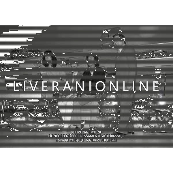 MILANO-TRASMISSIONE TELEVISIVA FANTASTICO 3 1982-1983 NELLA FOTO RENATO ZERO-RAFFAELLA CARRA\'-GIGI SABANI-CORRADO MANTONI AG ALDO LIVERANI SAS