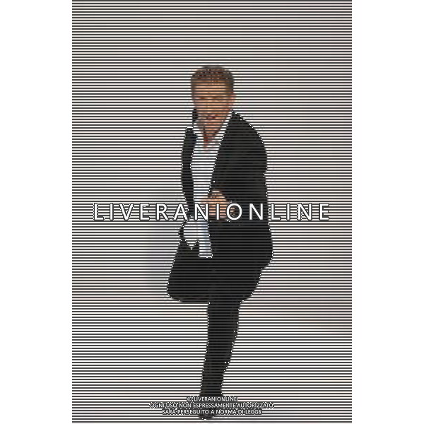TRASMISSIONE TELEVISIVA "VELINE" NELLA FOTO EZIO GREGGIO FILMCODEX-AG ALDO LIVERANI