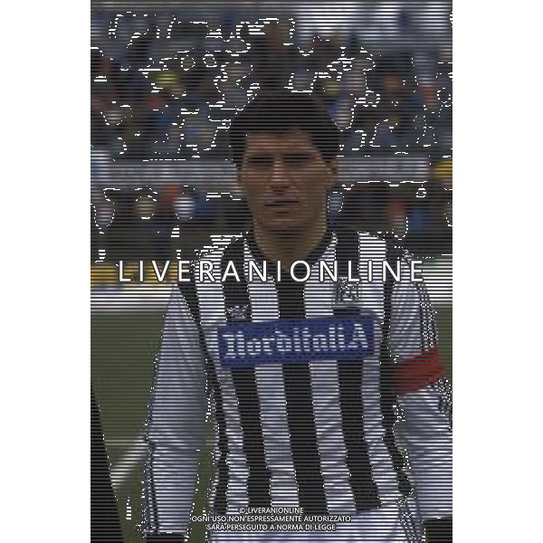 RETROSPETTIVA GIANCARLO PASINATO CALCIATORE NELLA FOTO GIANCARLO PASINATO CON LA MAGLIA DELL\'ASCOLI AG ALDO LIVERANI SAS