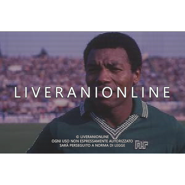 RETROSPETTIVA GERONIMO BARBADILLO CALCIATORE NELLA FOTO GERONIMO BARBADILLO CON LA MAGLIA DELL\'AVELLINO AG ALDO LIVERANI SAS