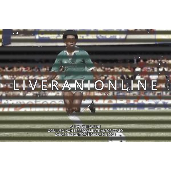 RETROSPETTIVA GERONIMO BARBADILLO CALCIATORE NELLA FOTO GERONIMO BARBADILLO CON LA MAGLIA DELL\'AVELLINO AG ALDO LIVERANI SAS