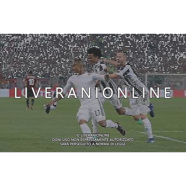 Coppa Italia TIM Cup 2017/2018 Finale Roma - 09.05.2018 Juventus-Milan Nella Foto: esultanza dopo il gol di douglas costa con miralem pjanic e juan cuadrado /Ph.Vitez-Ag. Aldo Liverani