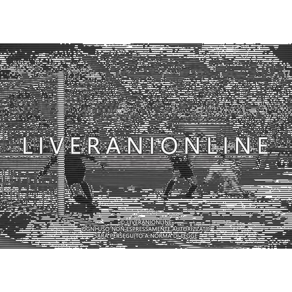02-02-1994 MILANO FINALE DI RITORNO SUPECOPPA UEFA MILAN PARMA 0-2 NELLA FOTO GOAL NESTOR SENSINI AG ALDO LIVERANI SAS