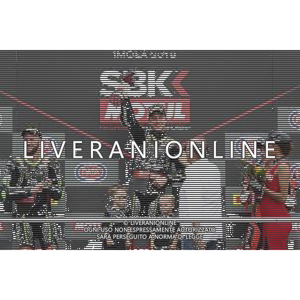 IMOLA - Campionato Mondiale Superbike 12/05/2018 nella foto: Jonathan Rea (Kawasaki ZX-10RR) e jerry scotti ©Claudio Zamagni/Agenzia Aldo Liverani Jonathan Rea (Kawasaki ZX-10RR) and jerry scotti during Superbike World Championship PATA SNACK Italian Round at Enzo and Dino Ferrari Circuiti in Imola May 12. 2018 Photo credit by Claudio Zamagni/Aldo Liverani Photo Agency / AGENZIA ALDO LIVERANI SAS - Campionato Mondiale Superbike GARA 1 IMOLA 12.05.2018