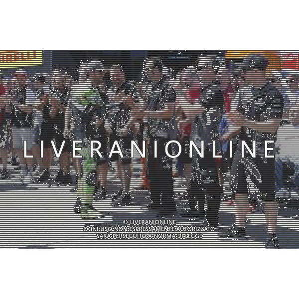 IMOLA - Campionato Mondiale Superbike 13/05/2018 nella foto: Kenan Sofuoglu saluta il suo staff ©Claudio Zamagni/Agenzia Aldo Liverani Kenan Sofuoglu say bye at his staff during Superbike World Championship PATA SNACK Italian Round at Enzo and Dino Ferrari Circuiti in Imola May 13. 2018 Photo credit by Claudio Zamagni/Aldo Liverani Photo Agency / AGENZIA ALDO LIVERANI SAS