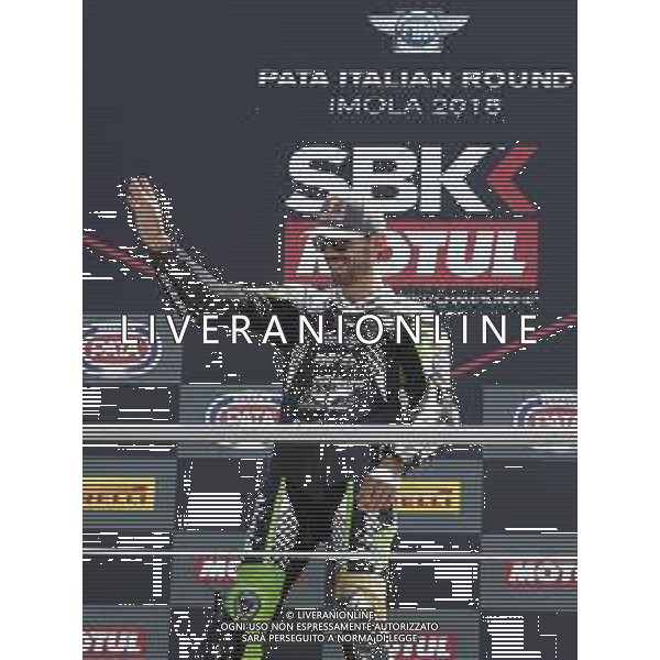 IMOLA - Campionato Mondiale Superbike 13/05/2018 nella foto: Kenan Sofuoglu saluta il motorsport ©Claudio Zamagni/Agenzia Aldo Liverani Kenan Sofuoglu say bye at motor sport during Superbike World Championship PATA SNACK Italian Round at Enzo and Dino Ferrari Circuiti in Imola May 13. 2018 Photo credit by Claudio Zamagni/Aldo Liverani Photo Agency / AGENZIA ALDO LIVERANI SAS