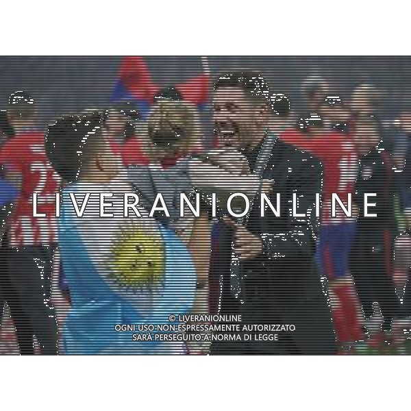 UEFA Europa League 2017/2018 Finale Lione - 16.05.2018 Olympique Marsiglia-Atletico Madrid Nella Foto: esultanza e festeggiamenti a fine gara - diego simeone con la famiglia /Ph.Vitez-Ag. Aldo Liverani