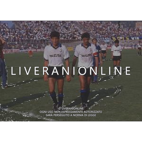 RETROSPETTIVA VINCENZO SCIFO CALCIATORE NELLA FOTO VINCENZO SCIFO CON LA MAGLIA DELL\'INTER CON ALESSANDRO ALTOBELLI AG ALDO LIVERANI SAS