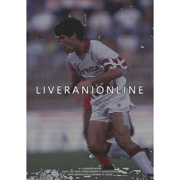 RETROSPETTIVA VINCENZO SCIFO CALCIATORE NELLA FOTO VINCENZO SCIFO CON LA MAGLIA DEL TORINO AG ALDO LIVERANI SAS