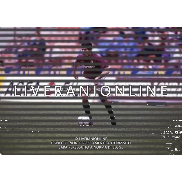 RETROSPETTIVA VINCENZO SCIFO CALCIATORE NELLA FOTO VINCENZO SCIFO CON LA MAGLIA DEL TORINO AG ALDO LIVERANI SAS