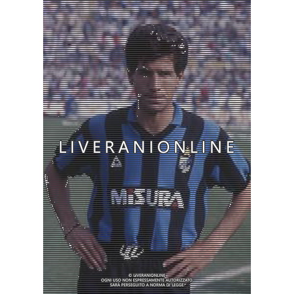 RETROSPETTIVA VINCENZO SCIFO CALCIATORE NELLA FOTO VINCENZO SCIFO CON LA MAGLIA DELL\'INTER AG ALDO LIVERANI SAS